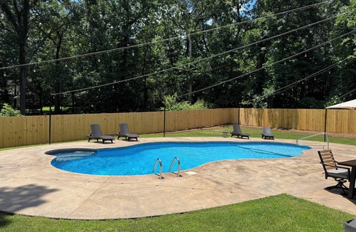Conyers House | Private Pool Near Atlanta Furry Friends Welcome