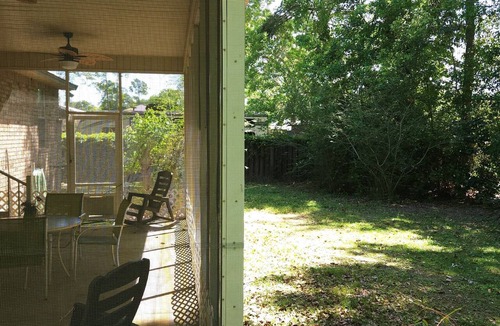Gulf Shores House | Private Pup Fenced Yard, Huge screen porch, Beautiful House!