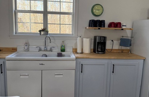 Glen Apartment | Private, rural & cozy studio apartment in charming Corinth Mississippi.