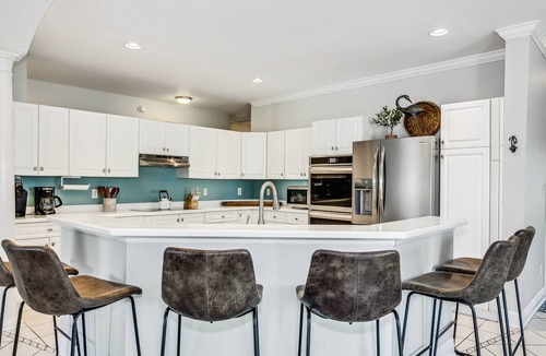 Ono Island House | Private Saltwater Heated Pool |8 Bikes |Walk to Johnson Beach |Single Level |Screened Lanai