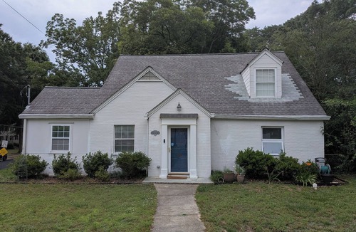 Decatur House | Private Upstairs Bed and Bath Suite, Walking Distance to Downtown Decatur