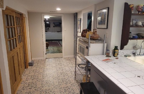 Marlyville - Fontainebleau House | PROMO 5% WEEKLY/10% MONTHLY DISCOUNT Spacious 1 BR near Universities