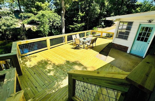 Titus Cottage | Quaint cottage on Lake Jordan in Titus, Alabama. Private Boat launch!