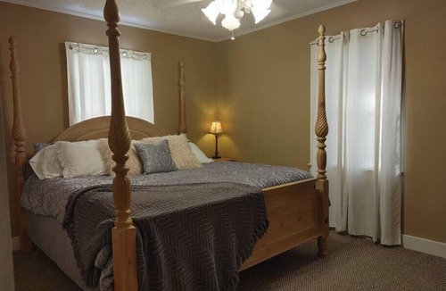 Mansura House | Quaint Country 2BR Home 5 minutes to Marksville