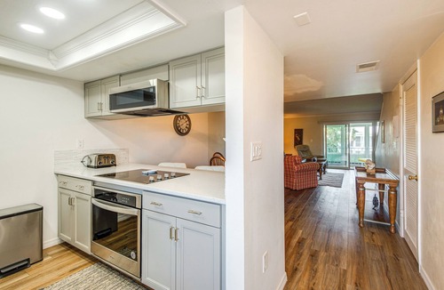 Welaka House | Quaint Welaka Getaway: Steps to St Johns River!