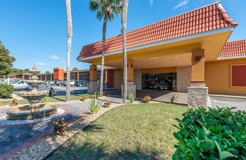Palatka Hotel | Quality Inn and Suites Riverfront