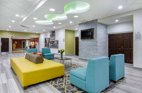 Palatka Hotel | Quality Inn and Suites Riverfront