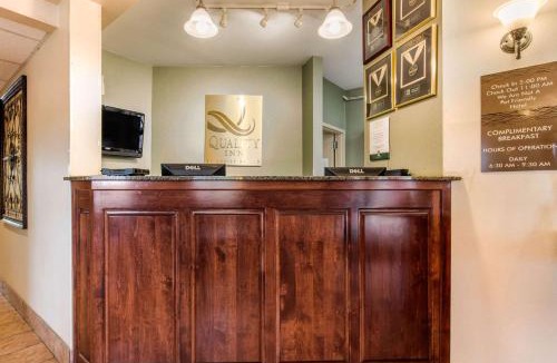 Pelham Hotel | Quality Inn Pelham I-65 exit 246