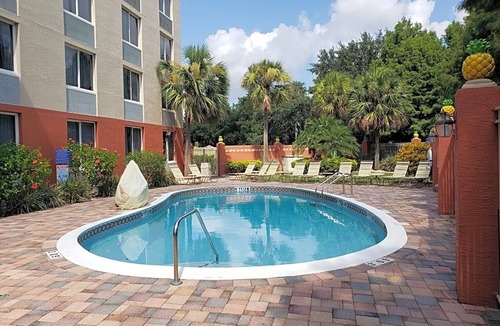 Southwest Orlando Hotel | Quality Inn & Suites Near the Theme Parks