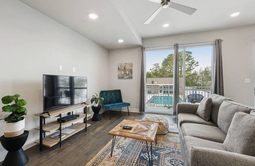 Bywater Condo | Quiet 1 Bedroom/1.5 Bath Condo in Bywater!