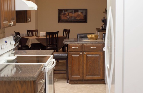 Macon House | Quiet 2-bedroom home in the back streets of Macon
