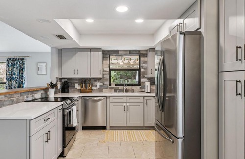 Sanford House | Quiet 3 Bed 2 Bath Retreat