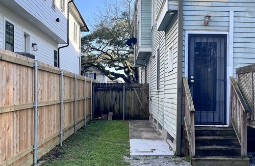 Broadmoor House | Quiet, Centrally located & Pet-Friendly 3-bed/2 1/2 bath house in New Orleans