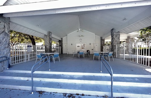 Plymouth Condo | Quiet community, 40 min from the beach, 20 min from theme parks. Newly Renovated