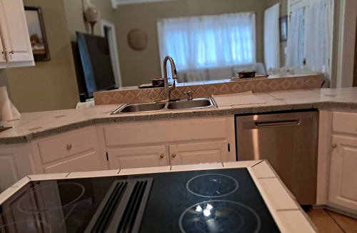Farmington House | Quiet community, Family-friendly, ready to move in. 3 bedrooms, 2.5 bathrooms.