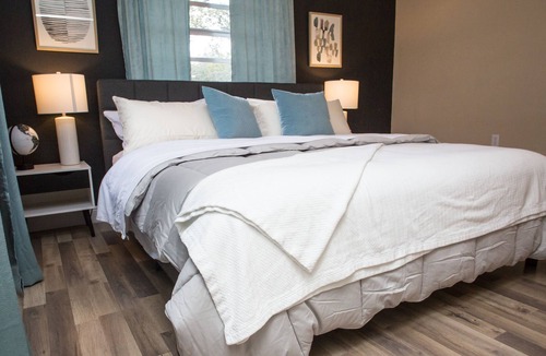 Orlando House | Quiet Cottage Retreat Near UCF