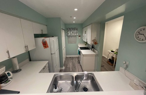 New Smyrna Beach Condo | Quiet ground level condo-minutes from Dunes Park and the beach!