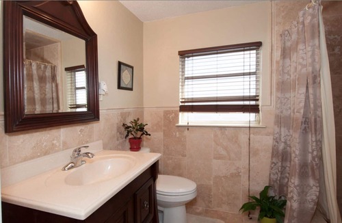 Algiers Point House | QUIET N SAFE FERRY TO Quarter day book whatever dates you want