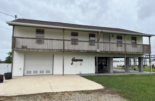 Pearlington House | Quiet Waterfront camp15 minutes from Bay St. Louis. EXCELLENT family Reunions!
