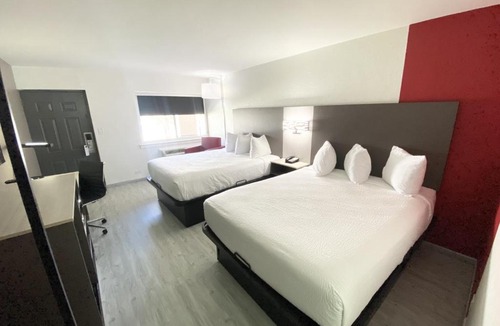 Skyland Park Hotel | Ramada by Wyndham Tuscaloosa