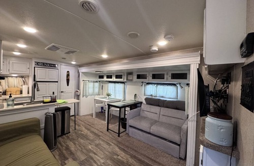 Pierson House | Rancho Luna RV Retreat (Pet-Friendly)