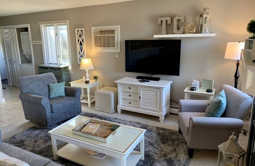 Acme Condo | Rare opening for prime Cherry Festival dates July 5-9. Book now!