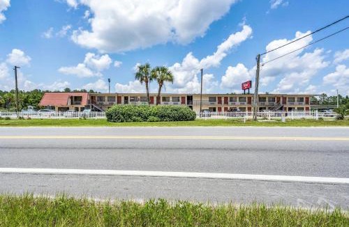 MacClenny Hotel | Red Roof Inn MacClenny