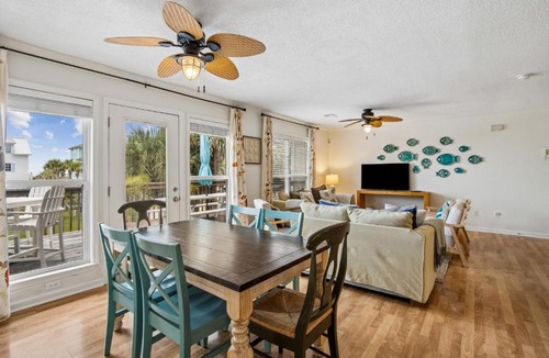 Fernandina Beach House | Redecorated PetFriendly Home