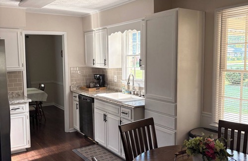 LaGrange House | Relax and Unwind near West Point Lake