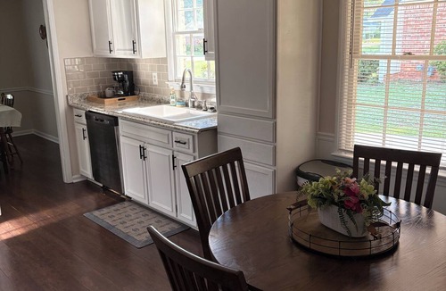 LaGrange House | Relax and Unwind near West Point Lake