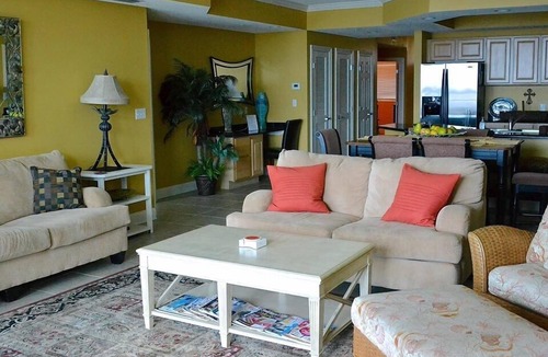Orange Beach Condo | Relax & Enjoy - Coastal Paradise! SUNDAY- SUNDAY RENTAL ONLY DURING PEAK SEASON