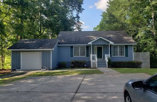 Milledgeville House | Relax & Unwind At The Lake