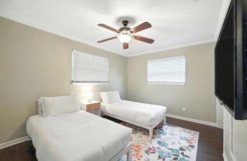 Baldwin House | Relaxing 3BR Baldwin Retreat With Sectional