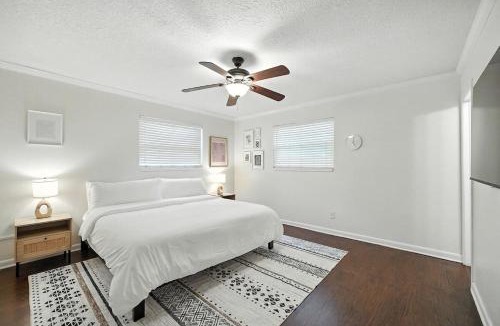 Baldwin House | Relaxing 3BR Baldwin Retreat With Sectional