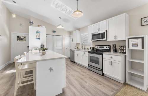 St. Augustine House | Relaxing getaway close to everything!