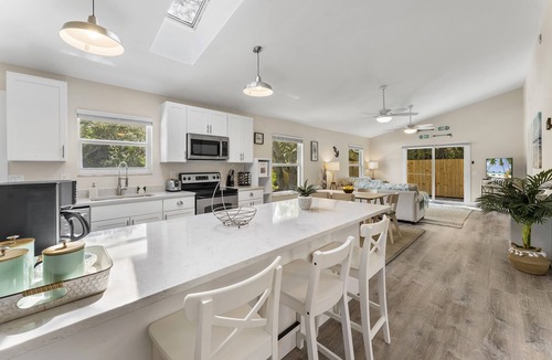 St. Augustine House | Relaxing getaway close to everything!
