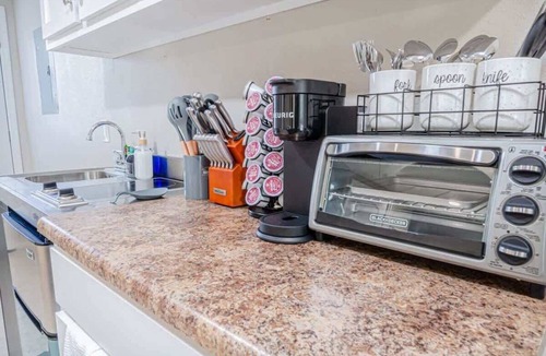 Columbus Apartment | Relaxing Studio | Midtown Columbus Near Fort Moore