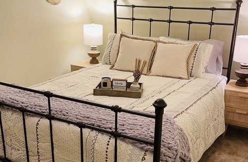 Eatonton Cottage | Relaxing waterfront getaway on Lake Sinclair