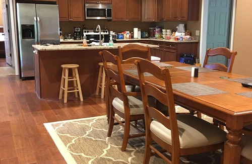 Milledgeville Cabin | Remote Lake Sinclair cove DISCOUNTED summer rates!