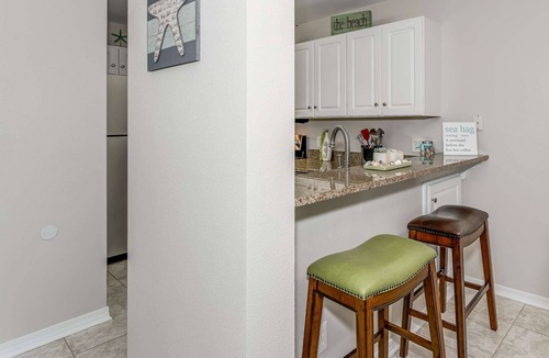 Innerarity Townhomes House | Renovated 2BR Townhome w/Balconies & Views of Perdido Bay | Kayak & Golf Included | Community Pool