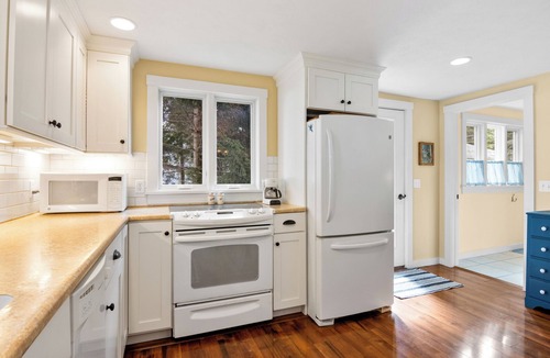 Cedar Cottage | Renovated Cottage with 100 ft Lake Private Lake Leelanau frontage