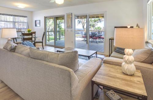 Crescent City House | Renovated Crescent Lake Escape w/Waterfront Deck!