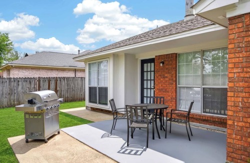 Gunter Afs House | Renovated Family Home with Game Room & BBQ