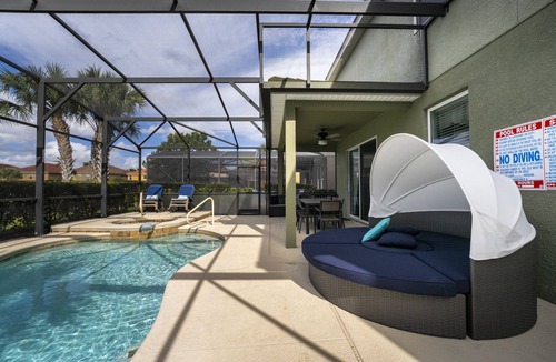 Loughman House | Resort home, Lakeview, private pool near to Disney
