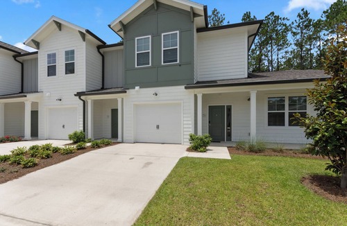 Northside House | Resort Style Luxury Townhome with Garage POOL, 1st Floor Bedroom, Gym!