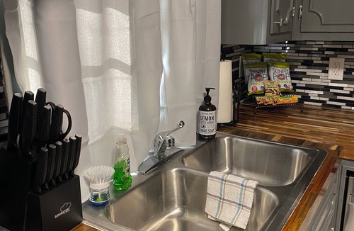 Sand Ridge House | Retreat Near UAB, RTJ Golf, BJCC & Hoover Met