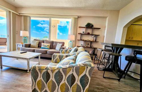 Palm Coast House | Rising Sun Stunning Oceanfront Ocean View Villa! 3 Beautiful Resort Pools! Beach Front!
