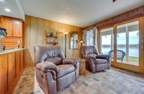 Welaka House | River-View Condo w/Boat Slip in Welaka!