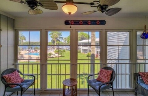 Welaka Condo | Riverbend - 2 Bedroom waterfront condo with spectacular views!