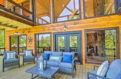 Blue Ridge Cottage | Riverfront Blue Ridge Escape w/Scenic Views!